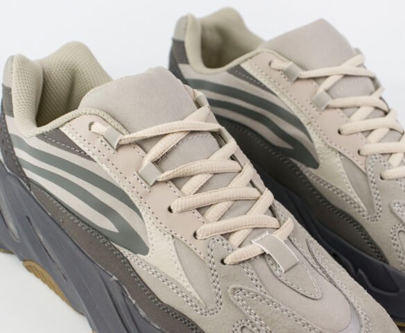 Adidas Yeezy Boost 700 v2 Tephra beige KEDRED